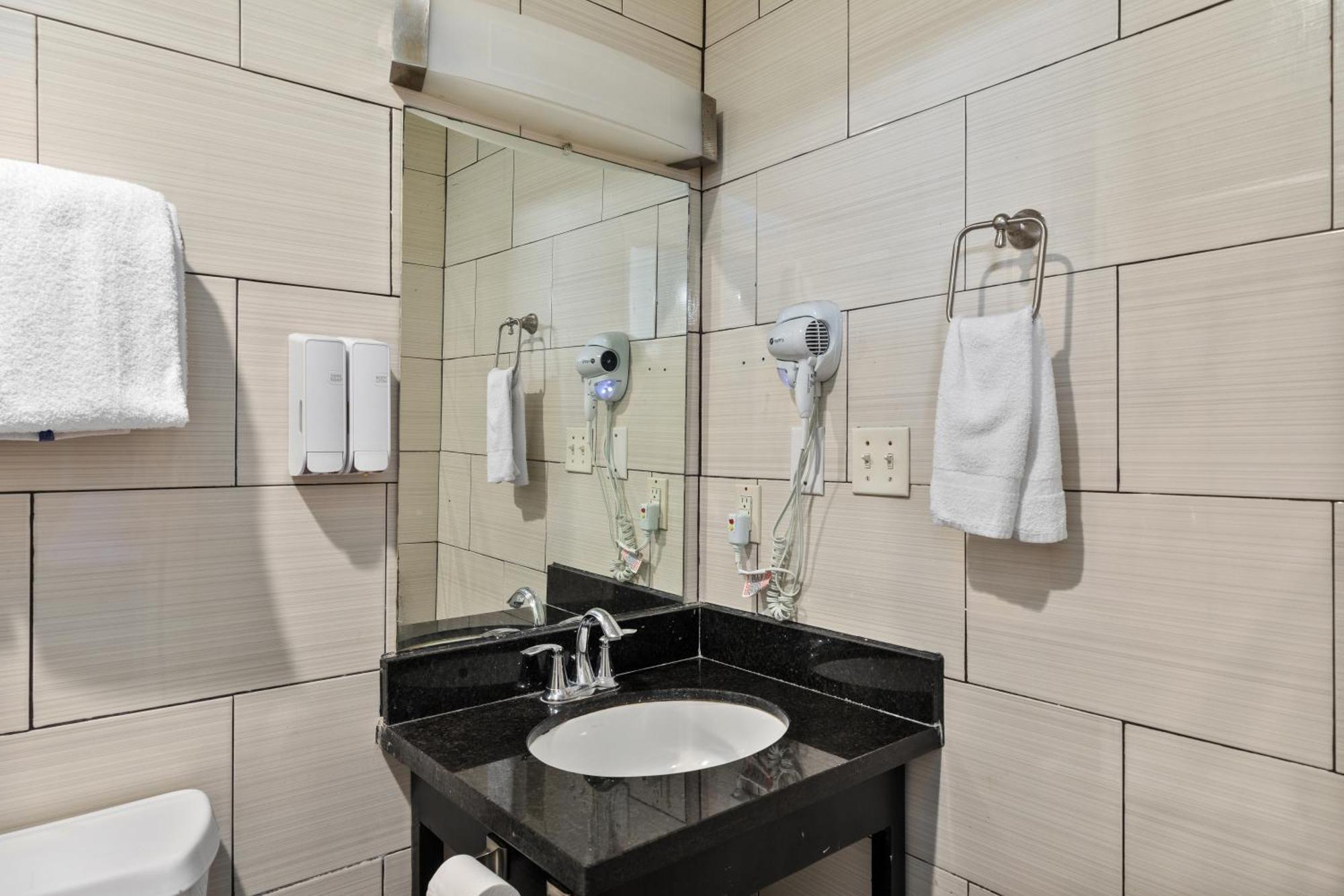 Efficiency Queen Suite Three Queen Beds Non Smoking